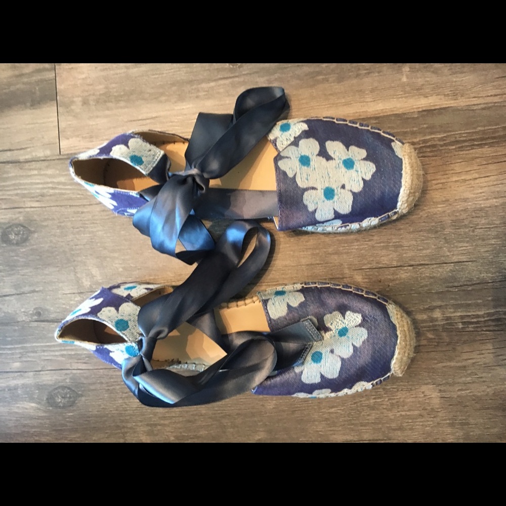 Marc Fisher Espadrilles 8.5